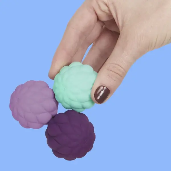 Odds3VividPuffs_Hand (1)